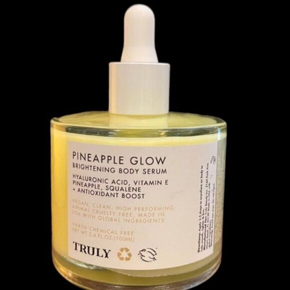 Truly Pineapple Glow Brightening Body Serum - Picture 2 of 3